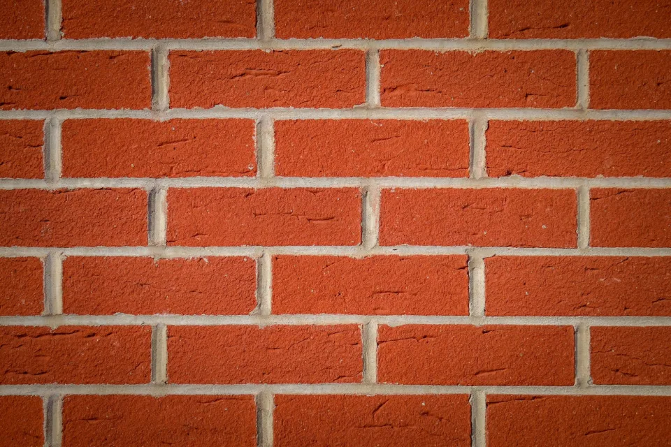 Ống nước, dây điện